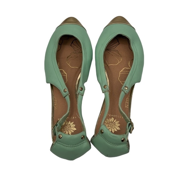 Yellow Box Brietta Blue Gold Pointed Cap Toe Flats Size 8 Women's - Picture 4 of 8